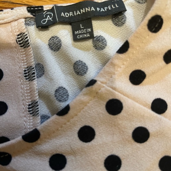 Adrianna Pappell polka dot top. - Picture 2 of 6